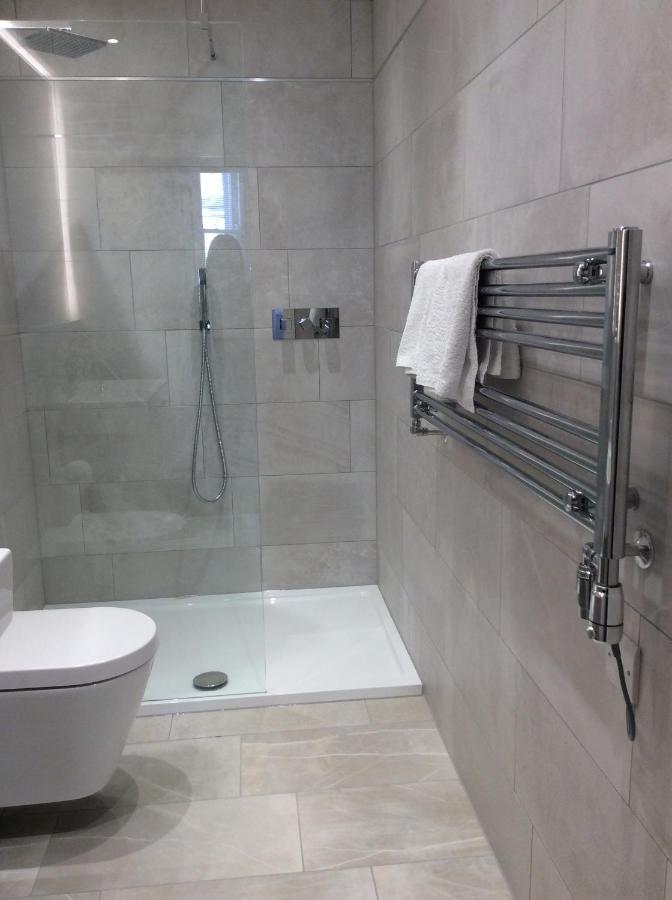 Spinnaker - Self Catering Apartment, Tenby Exterior foto